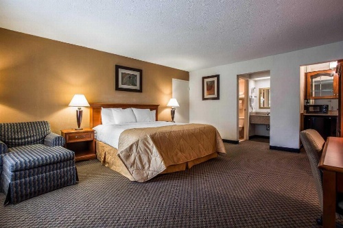 Clarion Inn Columbia Airport image 13