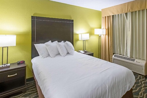 Clarion Inn Columbia Airport image 23