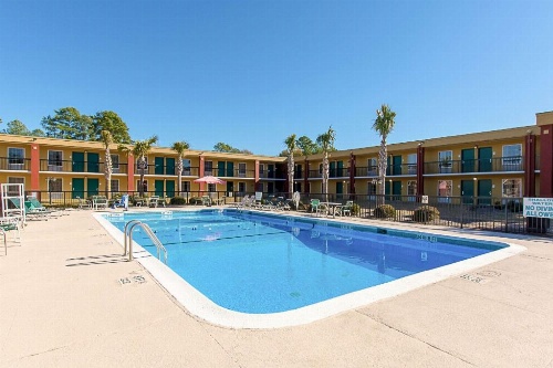 Clarion Inn Columbia Airport image 35