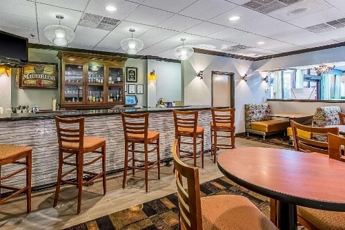 Clarion Inn Columbia Airport image 43