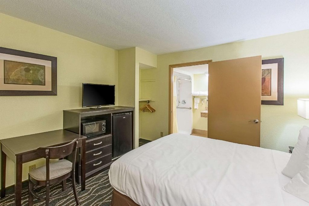Clarion Inn Columbia Airport Image 7